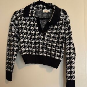 Listicle Black and White V-Neck Sweater